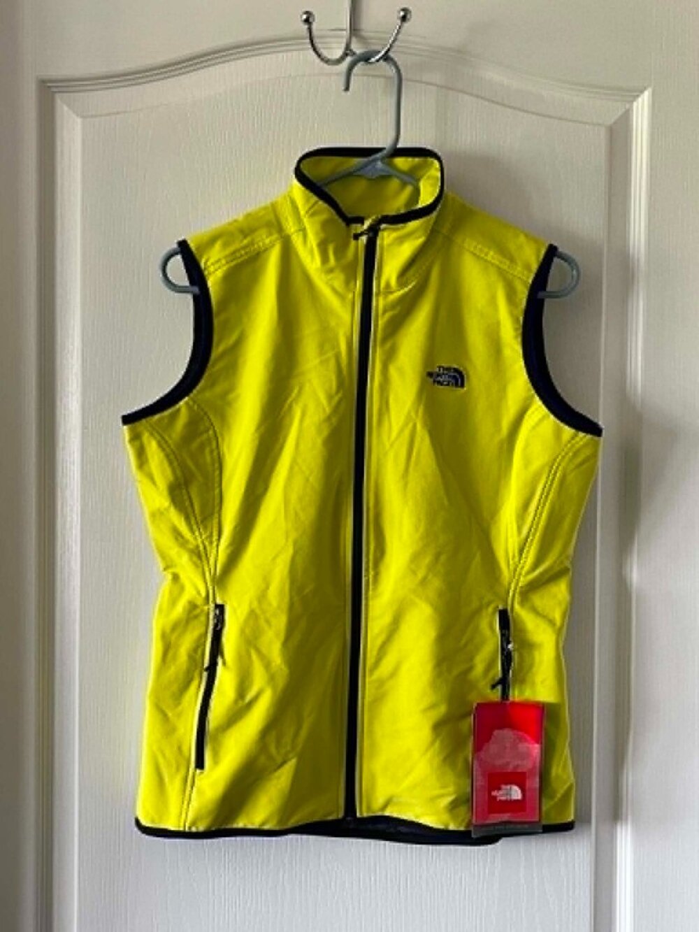 The North Face Women's Sulphur Sewing Green Nevado Lightweight Vest size Large